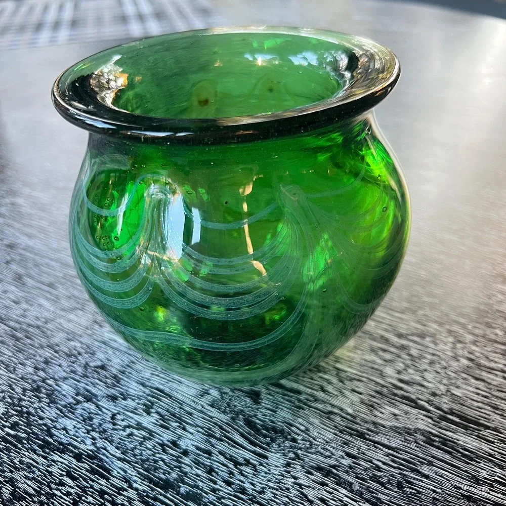 Blown Glass Vase - greenwith blue/gold scallop‎ swirls